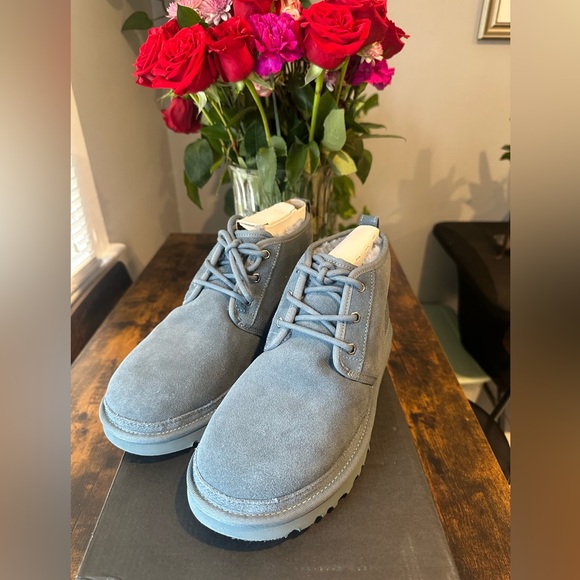UGG Neumel Blue size 10 US - Picture 6 of 6